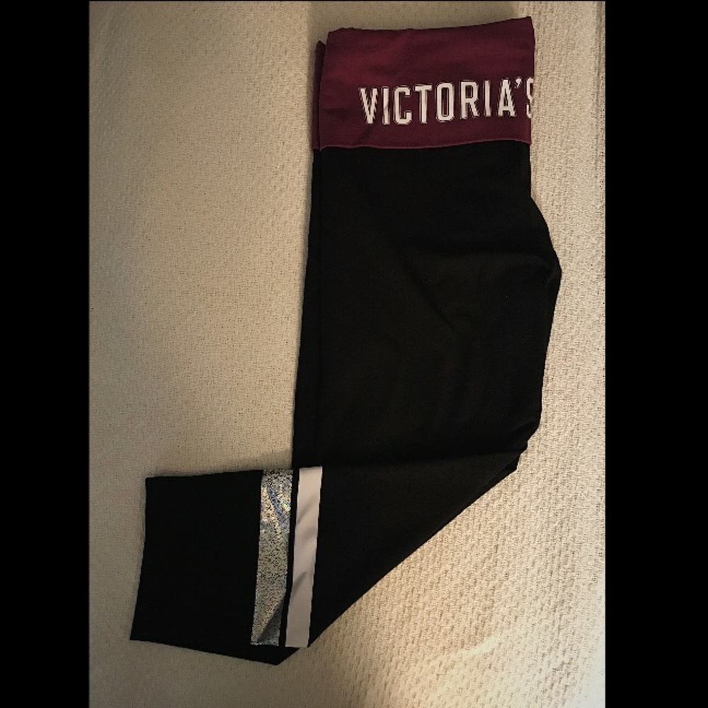 Victoria Secret Yoga Pants Size medium